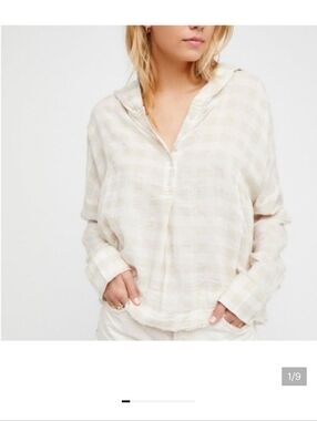 " Free People " Cream Lightweight Cropped Hoodie!! Super Cute! Distressed Hobo..